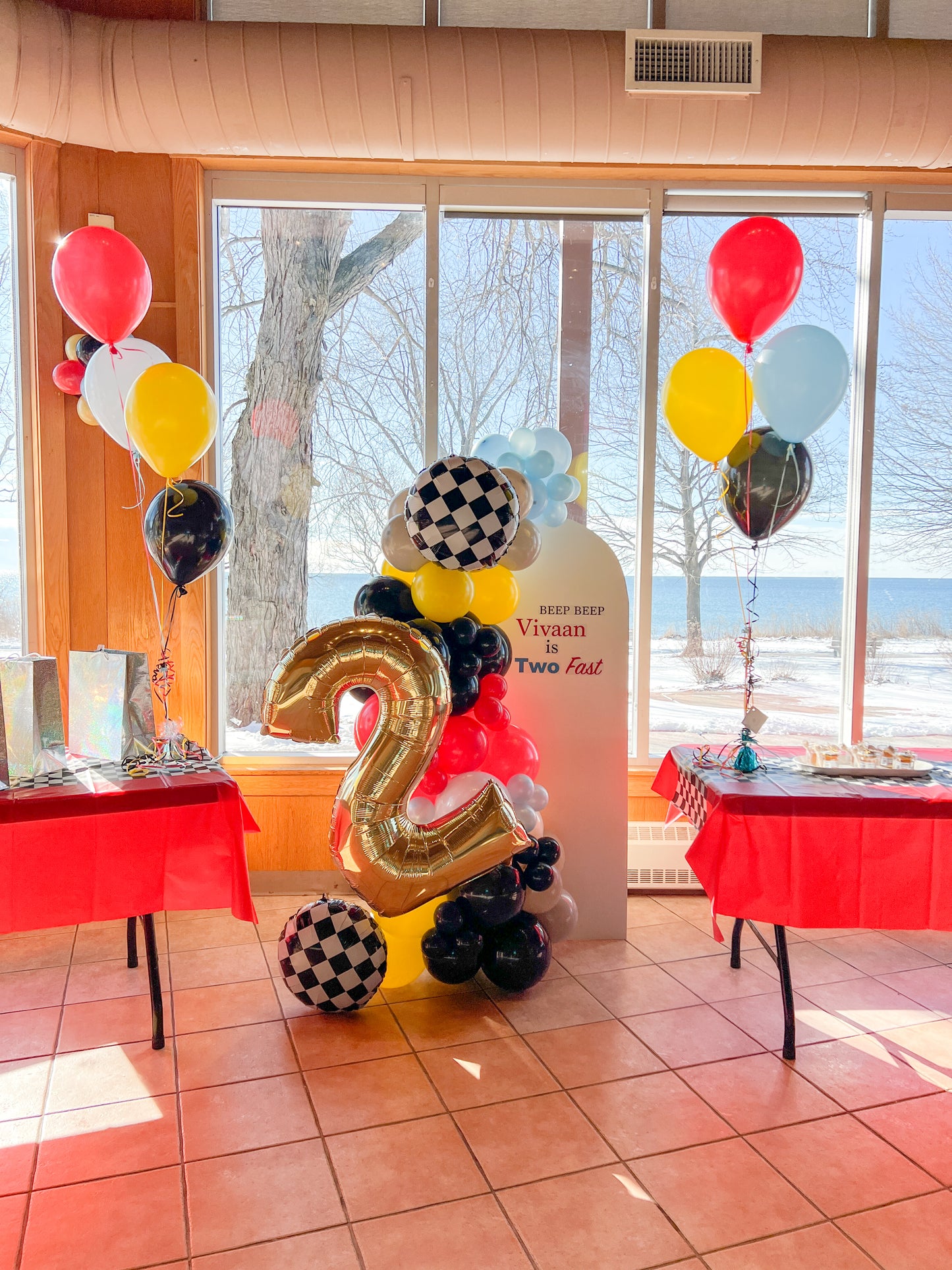 Mini Solid Backdrop with aged foil and helium sets