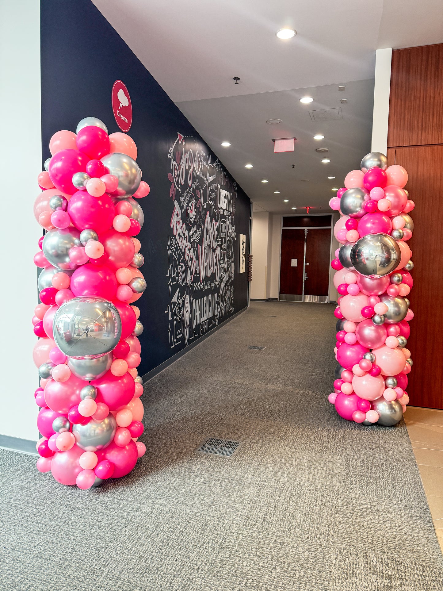 7 foot long balloon garland