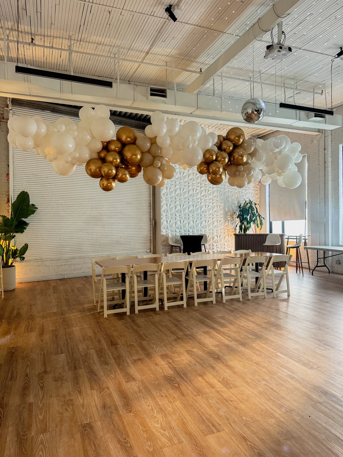 20 foots long floating ceiling balloons