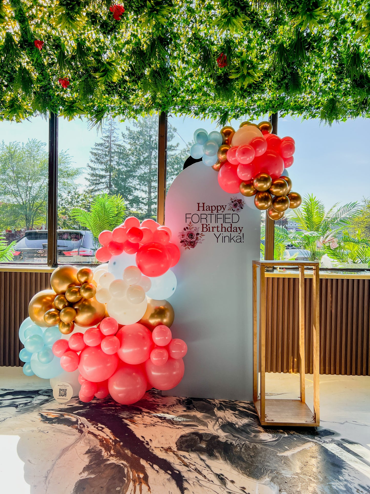 Mini Solid Backdrop + Cake Stand