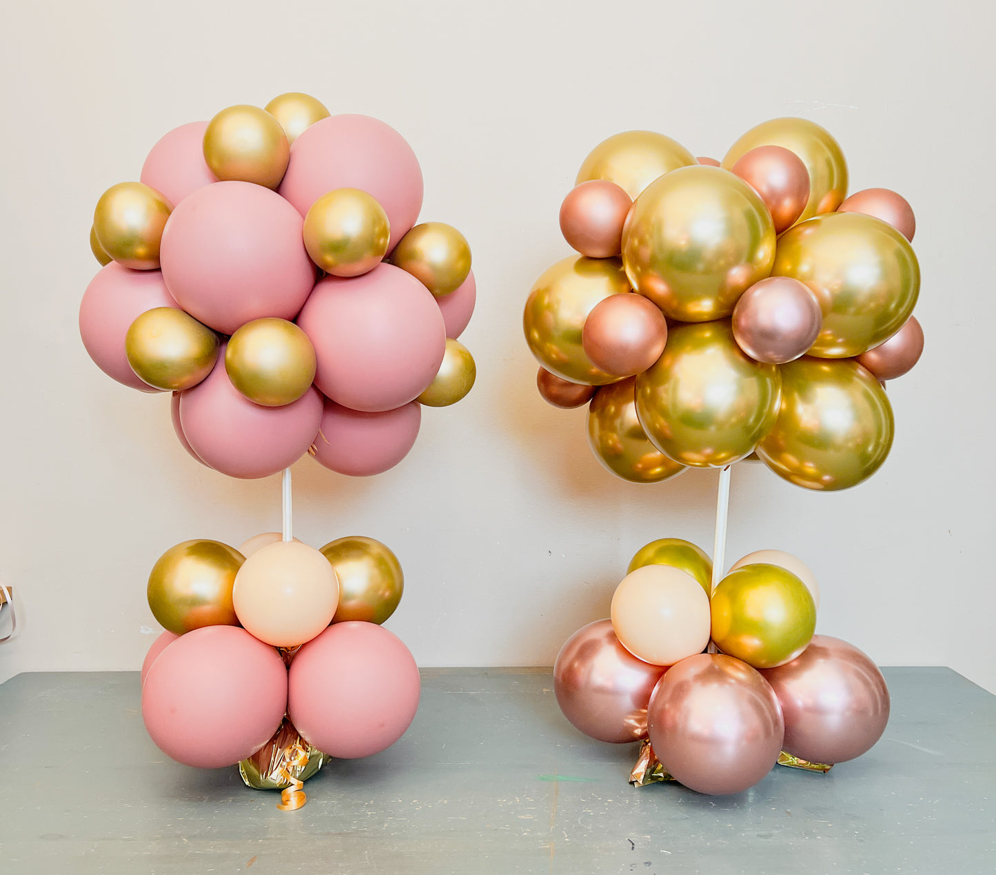 Bubble table topper