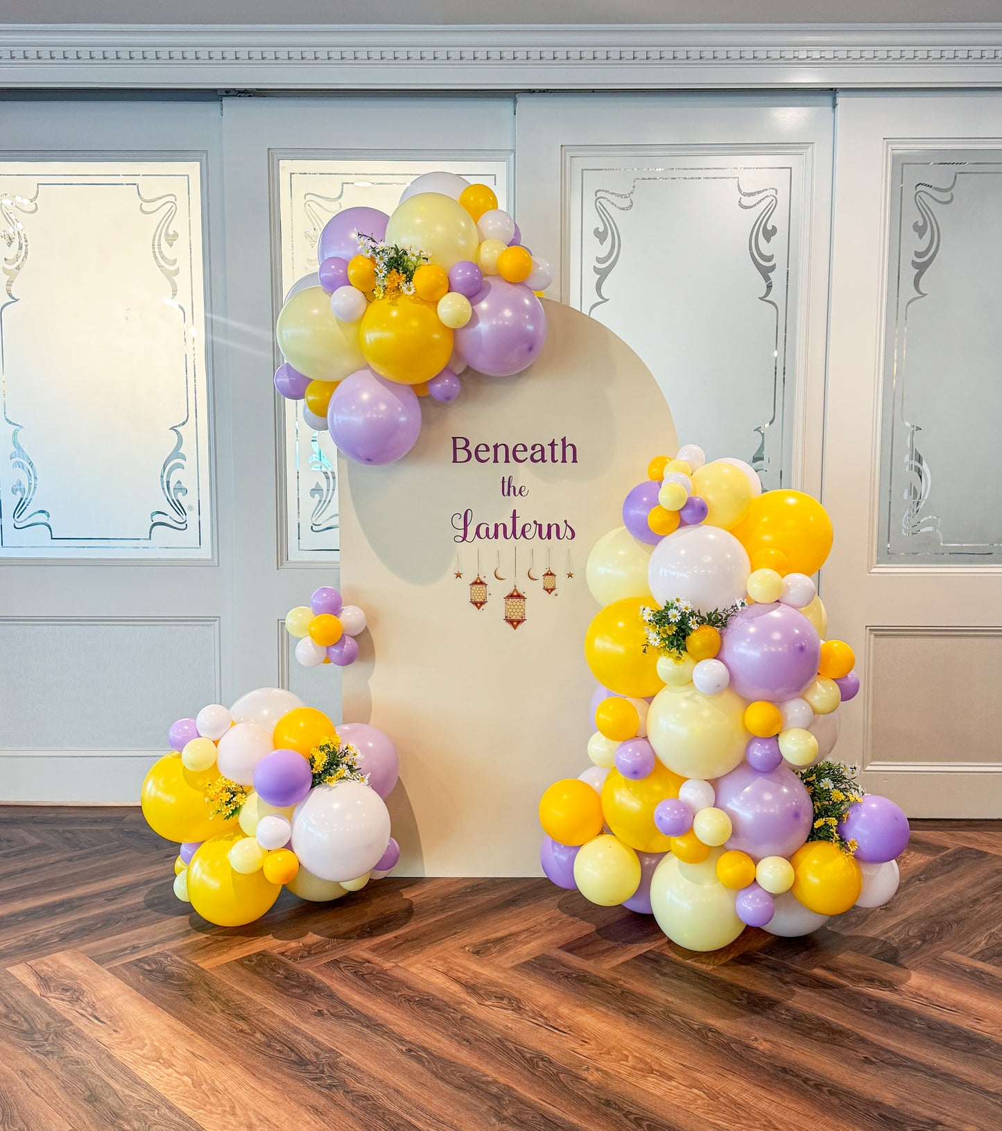 Floral accent large simple balloon backdrop