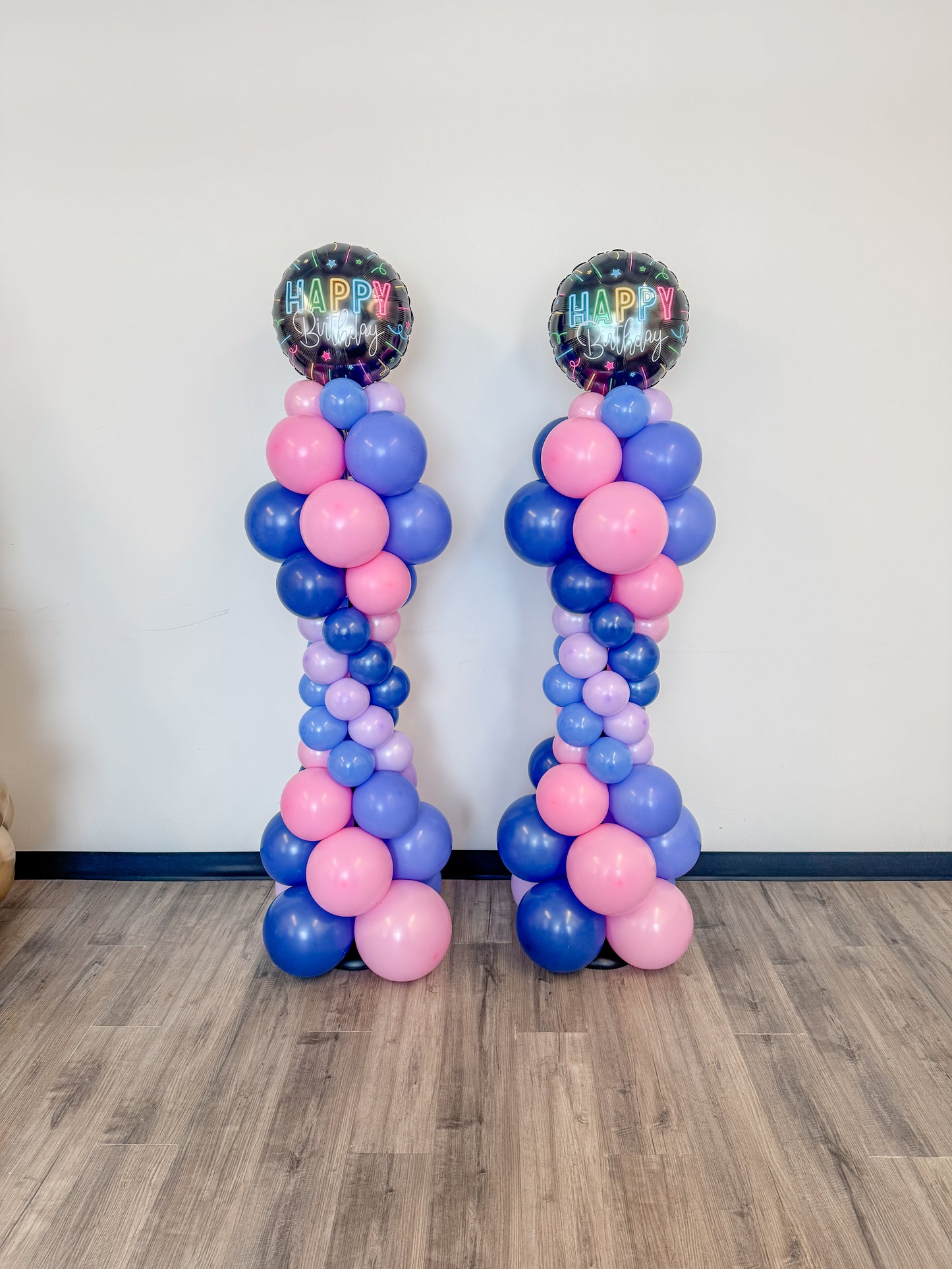 6 foot tall balloon pillar