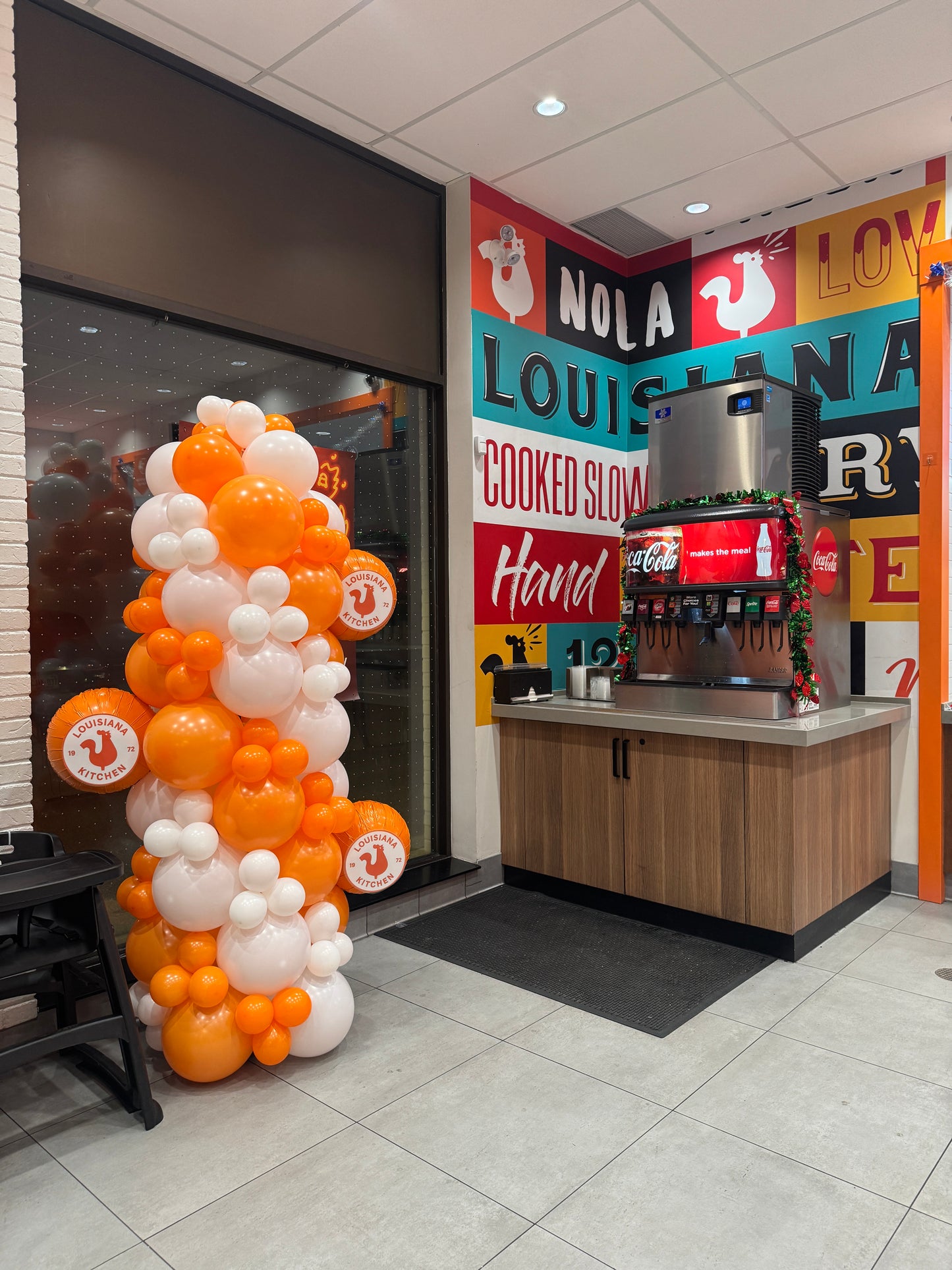 Branded stand along balloon pillars