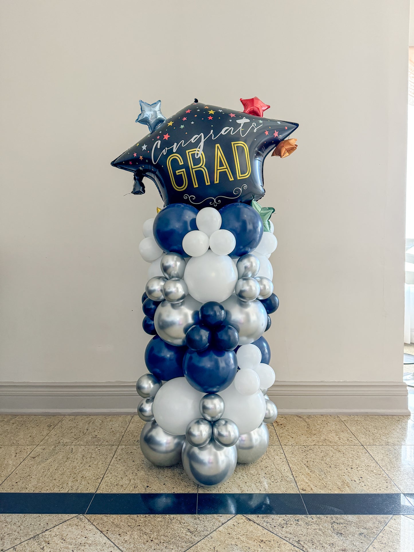 4.5 foot tall Grad balloon pillar