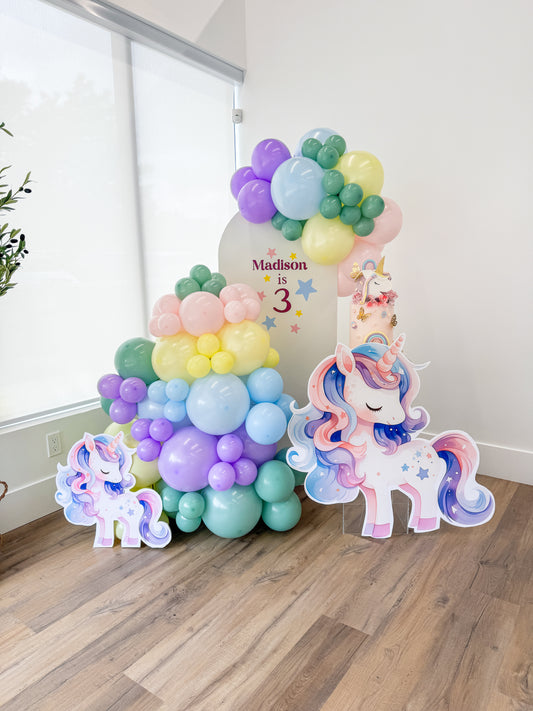 Mini solid balloon backdrop, 2 cutouts and one cake stand
