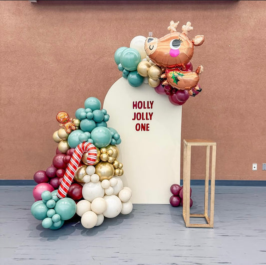 Large solid with simple balloons, gold cake stand and two large foils