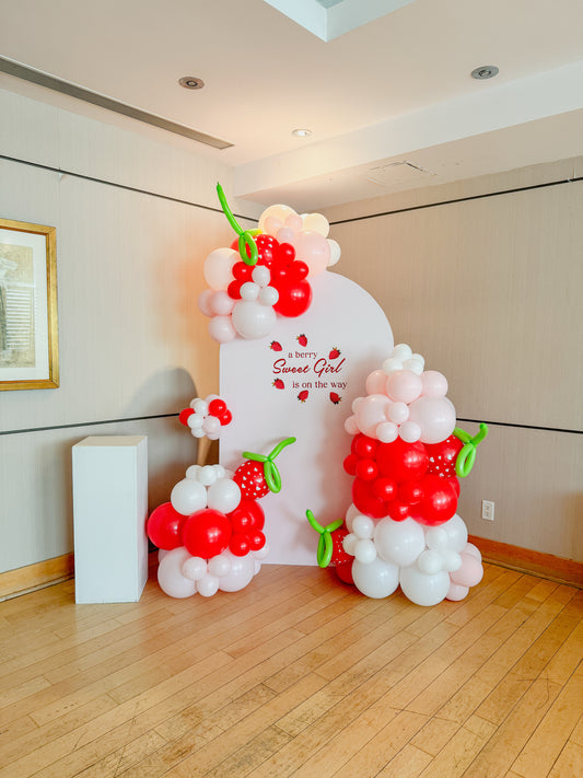 Large solid simple balloons with solid wood cake stand