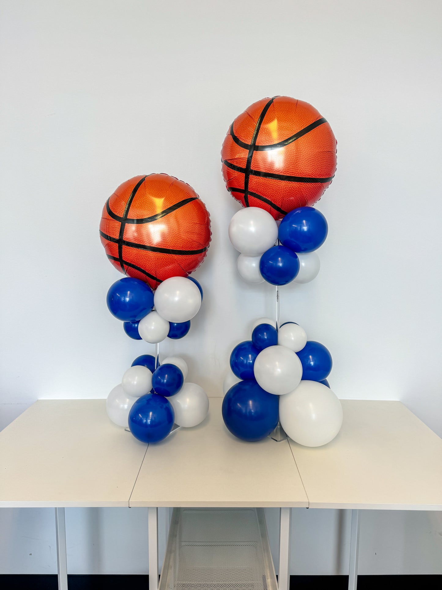 Themed table toppers